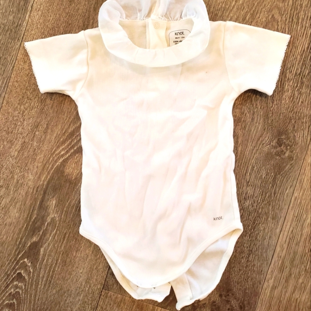 Knot baby shirt bodysuit size 12 months